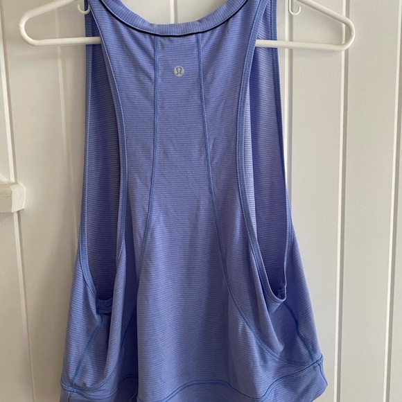 lululemon tank size M - Picture 4 of 4